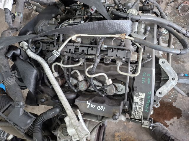 bontott VW POLO V Motor (Fűzött blokk hengerfejjel)