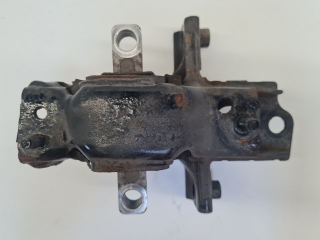bontott VW POLO V Motor Tartó Bak (Fém)