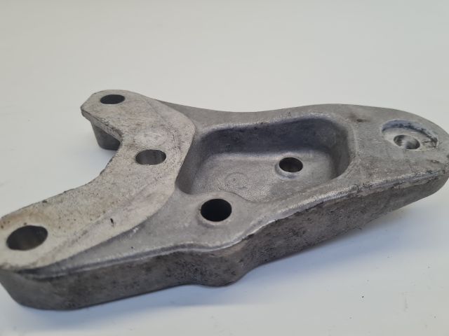 bontott VW POLO V Motor Tartó Bak (Fém)