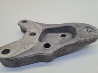 bontott VW POLO V Motor Tartó Bak (Fém)