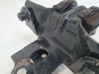 bontott VW POLO V Motor Tartó Bak (Fém)