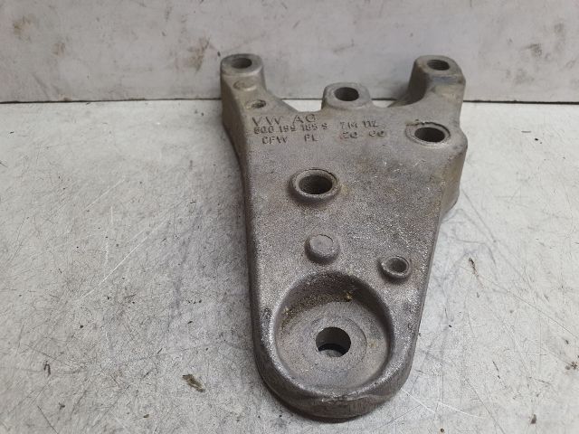 bontott VW POLO V Motor Tartó Bak (Fém)