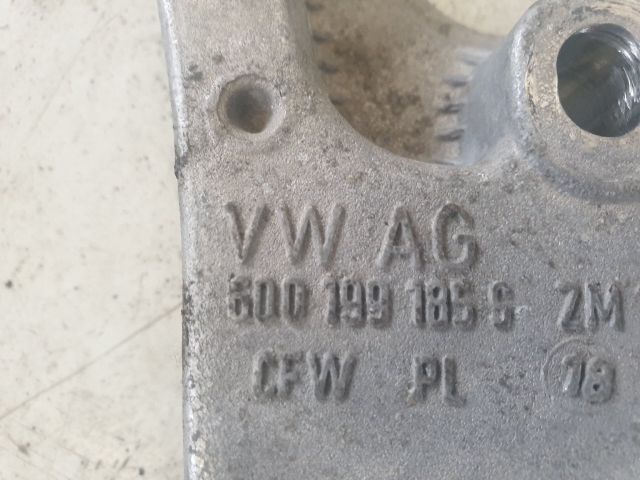 bontott VW POLO V Motor Tartó Bak (Fém)