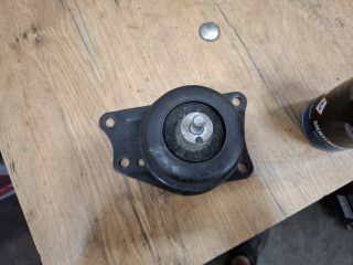 bontott VW POLO V Motor Tartó Bak Jobb