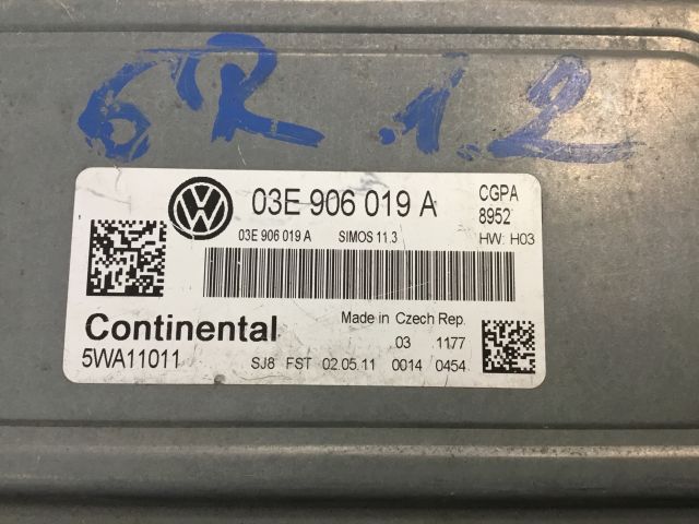 bontott VW POLO V Motorvezérlő