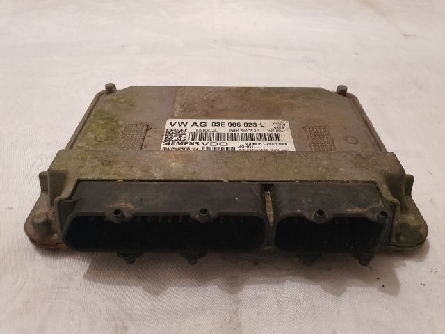 bontott VW POLO V Motorvezérlő