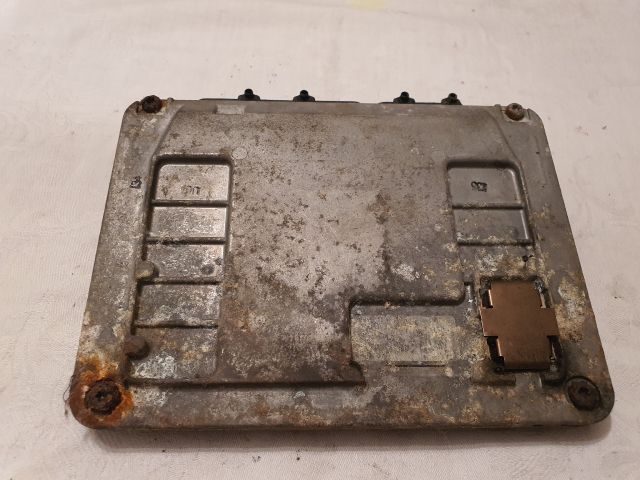 bontott VW POLO V Motorvezérlő