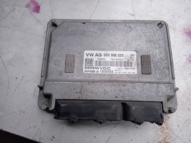 bontott VW POLO V Motorvezérlő