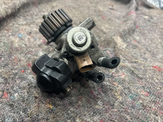 bontott VW POLO V Nagynyomású Szivattyú