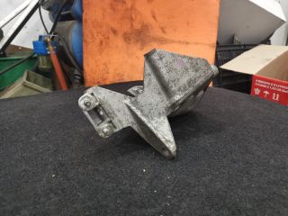 bontott VW POLO V Generátor Tartó Bak