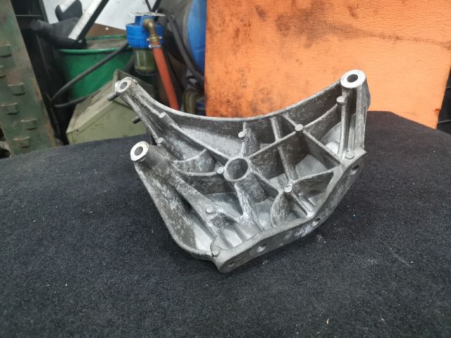 bontott VW POLO V Generátor Tartó Bak