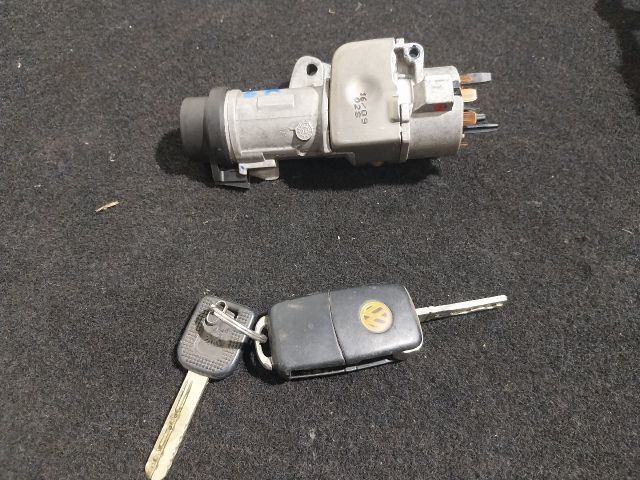 bontott VW POLO V Gyújtáskapcsoló Házzal