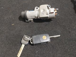 bontott VW POLO V Gyújtáskapcsoló Házzal