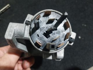 bontott VW POLO V Gyújtáskapcsoló Házzal