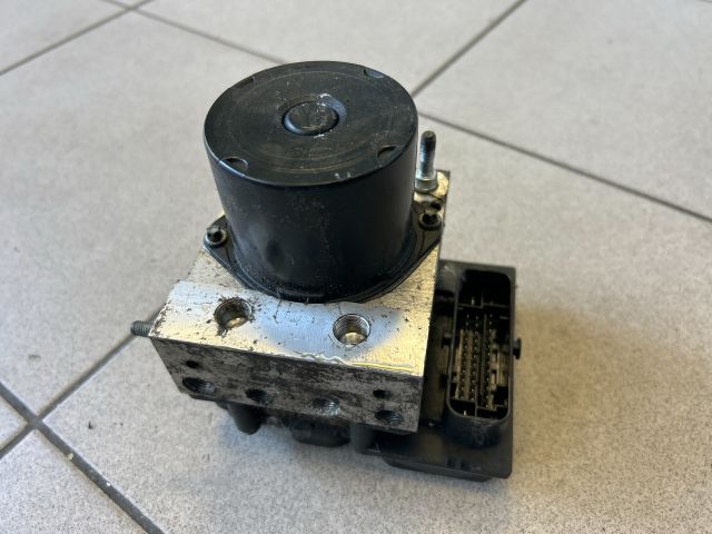 bontott VW POLO V ABS Kocka