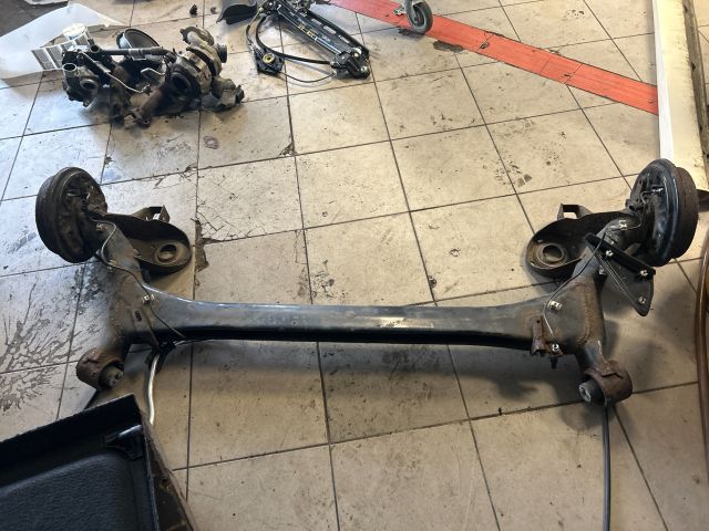 bontott VW POLO V Hátsó Futómű (Részeivel)