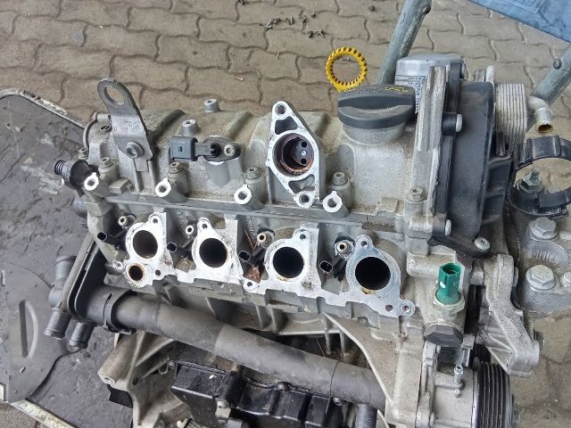 bontott VW POLO V Motor (Fűzött blokk hengerfejjel)