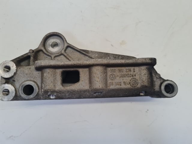 bontott VW POLO V Motor Tartó Bak (Fém)