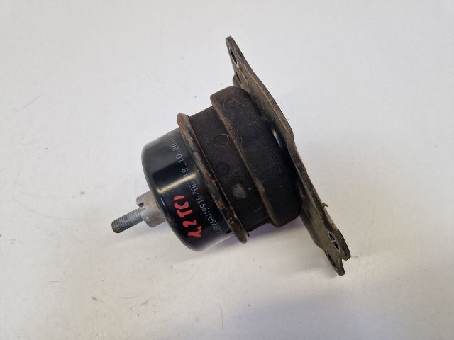 bontott VW POLO V Motor Tartó Bak (Fém)