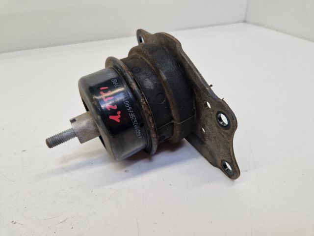 bontott VW POLO V Motor Tartó Bak (Fém)