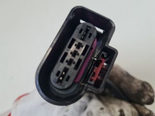 bontott VW POLO V Üzemanyag Szivattyú Relé