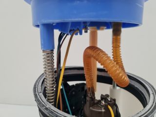 bontott VW POLO V Üzemanyag Szivattyú