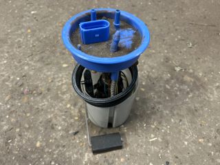 bontott VW POLO V Üzemanyag Szivattyú