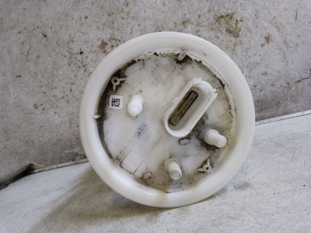 bontott VW POLO V Üzemanyag Szivattyú