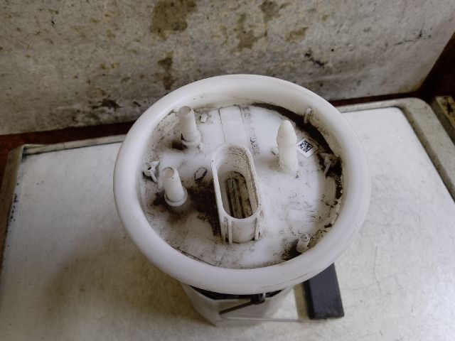 bontott VW POLO V Üzemanyag Szivattyú