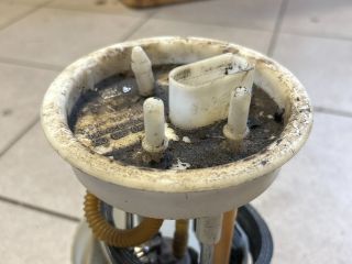 bontott VW POLO V Üzemanyag Szivattyú