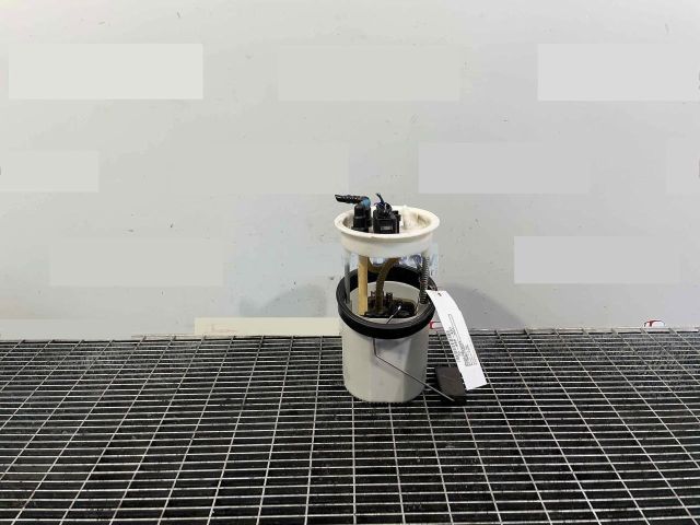 bontott VW POLO V Üzemanyag Szivattyú