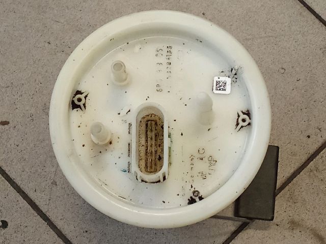 bontott VW POLO V Üzemanyag Szivattyú