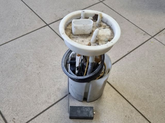 bontott VW POLO V Üzemanyag Szivattyú