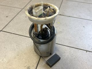 bontott VW POLO V Üzemanyag Szivattyú