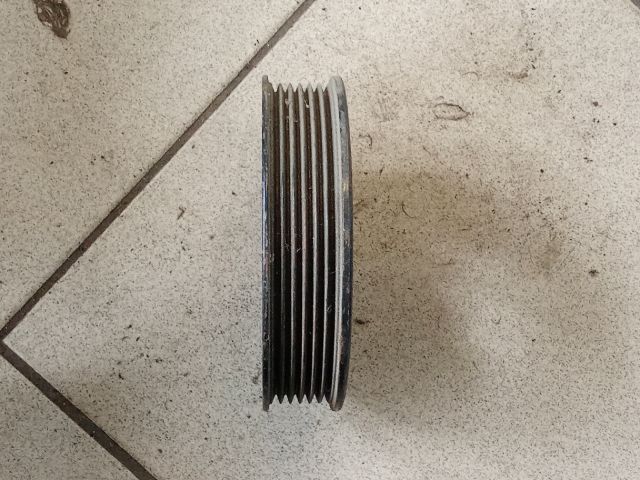 bontott VW POLO V Vízpumpa Szíjtárcsa