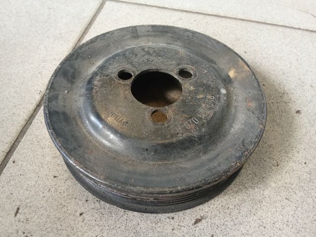 bontott VW POLO V Vízpumpa Szíjtárcsa