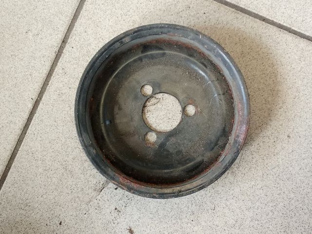 bontott VW POLO V Vízpumpa Szíjtárcsa