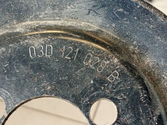 bontott VW POLO V Vízpumpa Szíjtárcsa