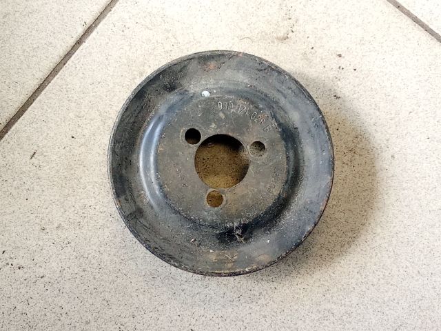 bontott VW POLO V Vízpumpa Szíjtárcsa