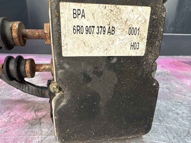 bontott VW POLO V ABS Kocka