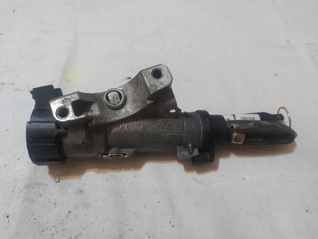 bontott VW POLO V Gyújtáskapcsoló Házzal