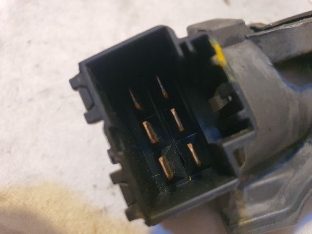 bontott VW POLO V Gyújtáskapcsoló Házzal