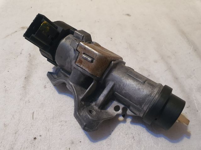 bontott VW POLO V Gyújtáskapcsoló Házzal