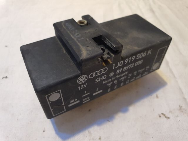 bontott VW POLO V Hűtőventilátor Relé