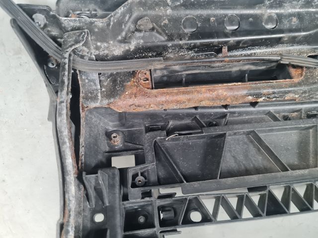 bontott VW POLO V Komplett Homlokfal (Részeivel)