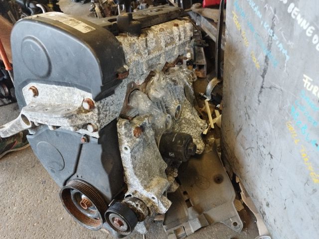 bontott VW POLO V Motor (Fűzött blokk hengerfejjel)