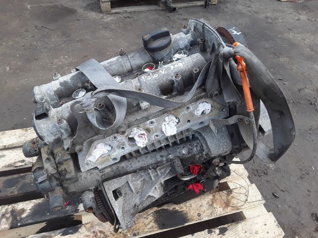 bontott VW POLO V Motor (Fűzött blokk hengerfejjel)