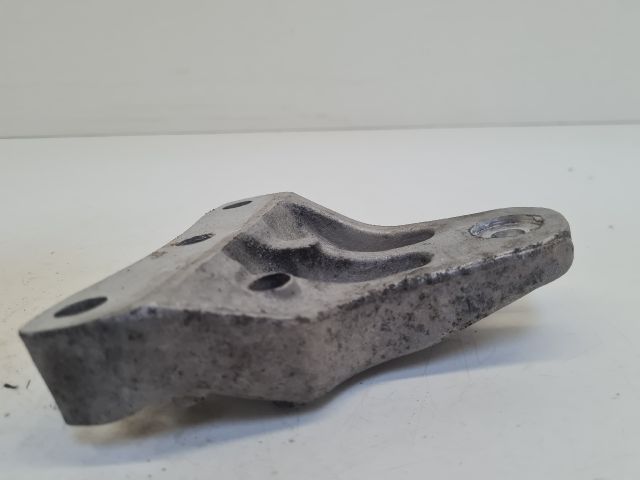 bontott VW POLO V Motor Tartó Bak (Fém)