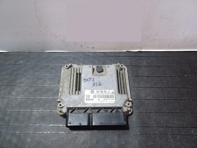 bontott VW POLO V Motorvezérlő