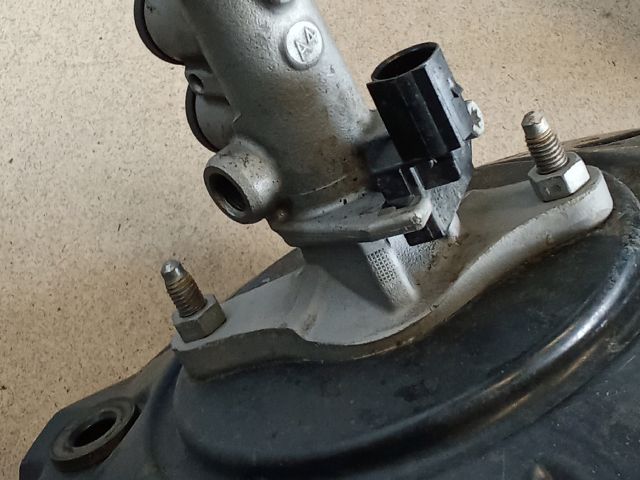 bontott VW POLO V Fékrásegítő